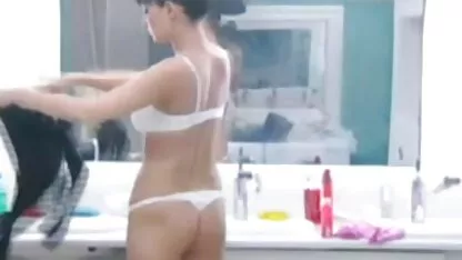 من کشیده هیجان زده سگ سایت های porn ماده در بیدمشک و مقعد